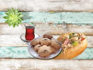 حاج کریمی، ساندویچ سالاد مرغ، چای