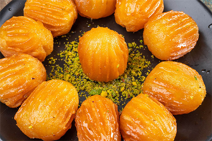 طرز تهیه بامیه خانگی مثل قنادی‌ها | آموزش بامیه ایرانی و ترکی با فوت‌وفن حرفه‌ای